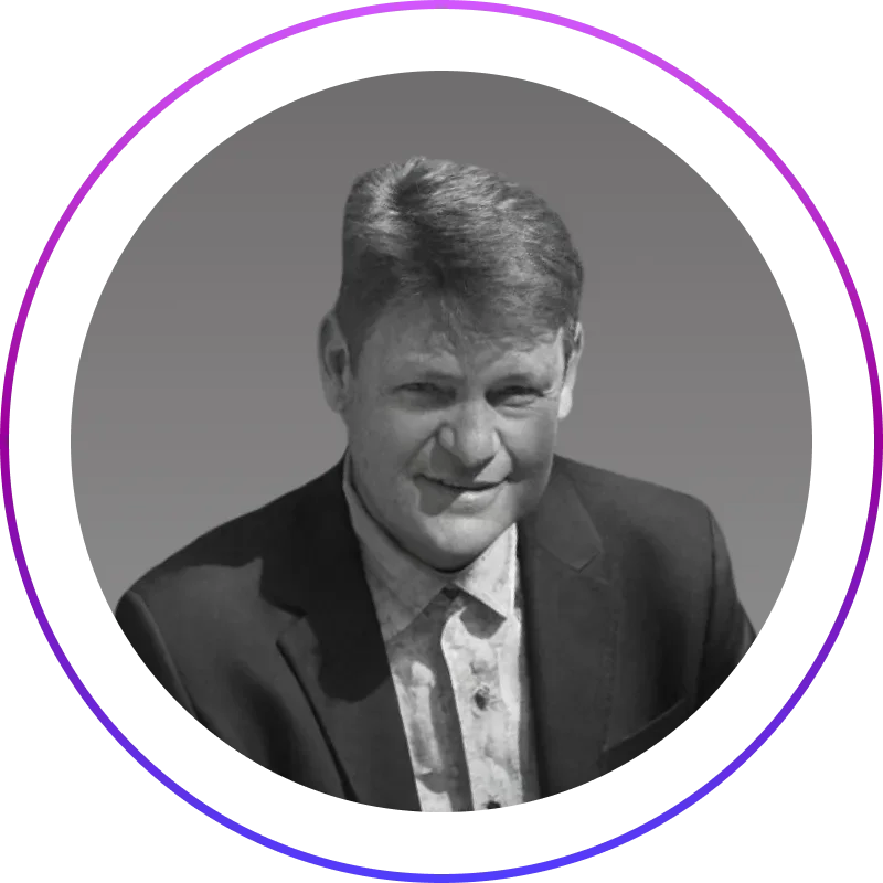 b&w picture of Mark Pick